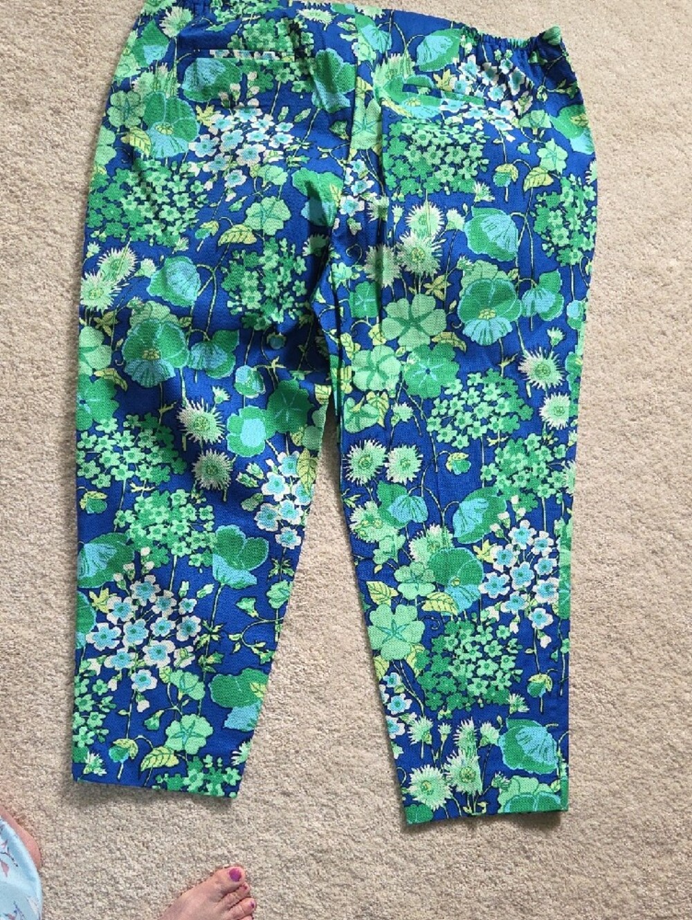 Talbots Blue and Green Floral Cropped Pants - Picture 5 of 6